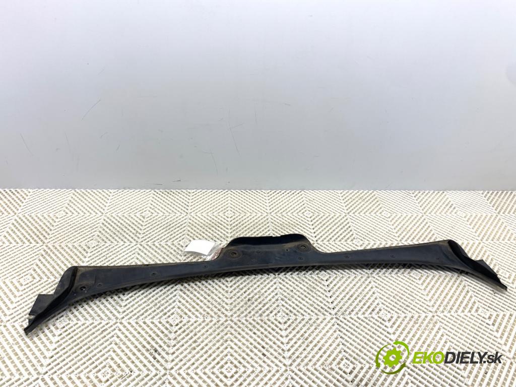 BMW E61 Kombi 2007 173 kW 530 d 2993 Torpédo, plast pod čelné okno 7027083 (Torpédo (plast pod čelným sklom))