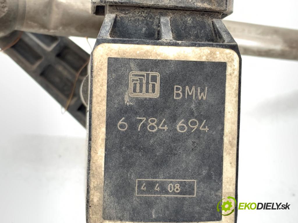 BMW E61 Kombi 2008 130 kW 520 d 1995 Snímač XENON pravy predný 6784694
