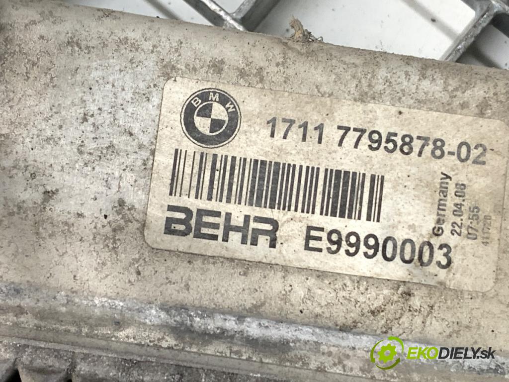 BMW E61 Kombi 2008 130 kW 520 d 1995 Chladič vody 7795878 (Chladič vody)