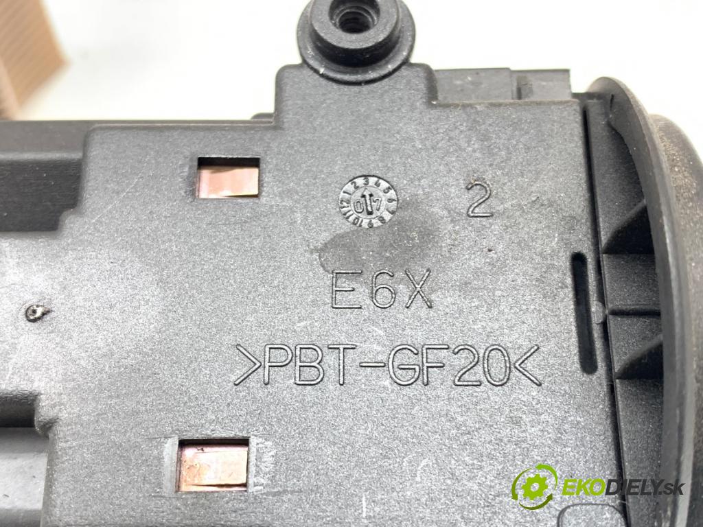 BMW E61 Kombi 2007 173 kW 530 d 2993 spinačka 6954722 (Spínacia skrinka)