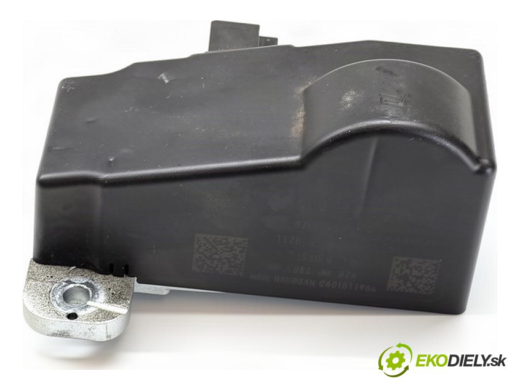 VW PASSAT CC B6 coupe 2008 103 kW 2.0 TDI 1968 blokáda volantu 3C0905861G (Řízení ostatní)