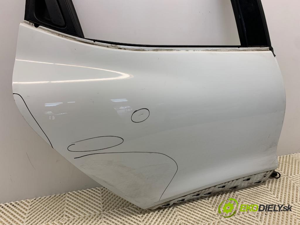 RENAULT CLIO IV liftback 2018 54 kW 1.2 16V 1149 Dvere pravy zad DV369