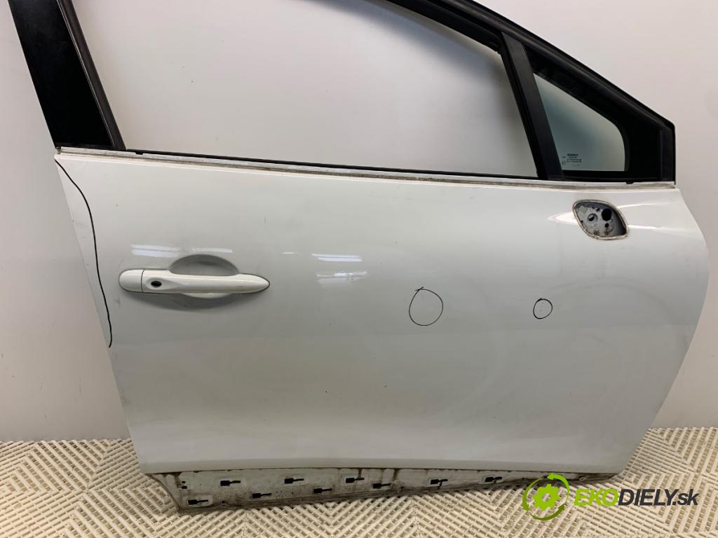 RENAULT CLIO IV liftback 2018 54 kW 1.2 16V 1149 Dvere pravy predný DV369