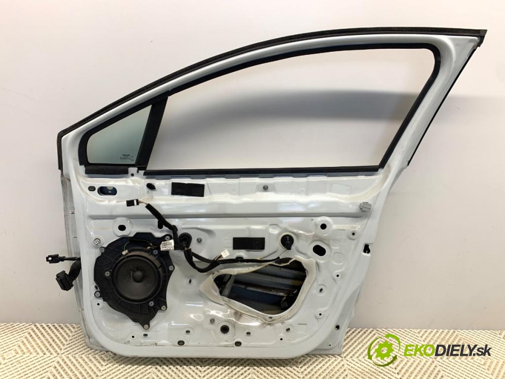 RENAULT CLIO IV liftback 2018 54 kW 1.2 16V 1149 Dvere pravy predný DV369