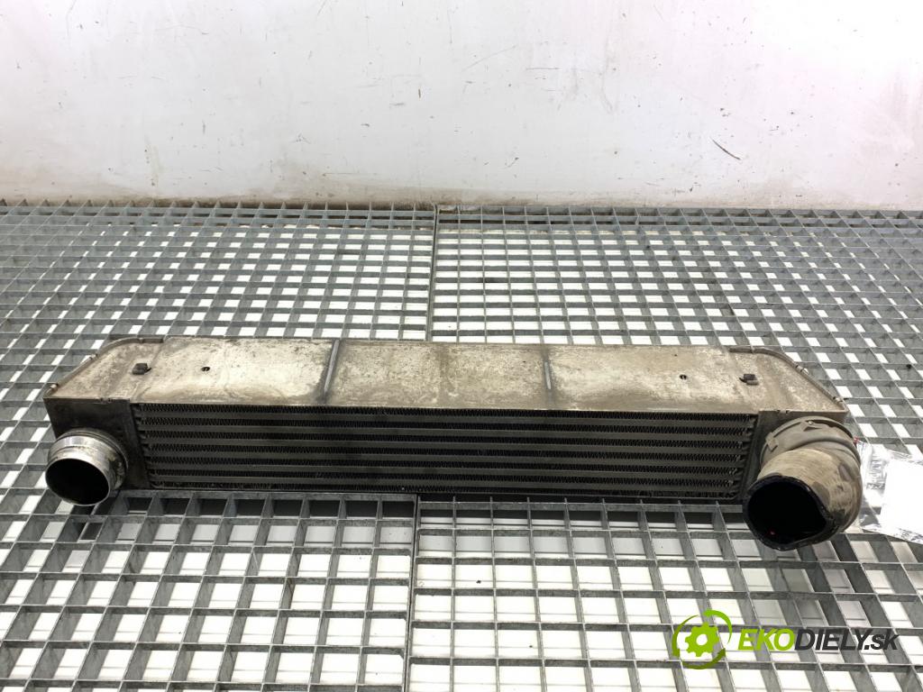 BMW E61 Kombi 2008 130 kW 520 d 1995 intercooler 7795823 (Intercooler (chladič nasávaného vzduchu))