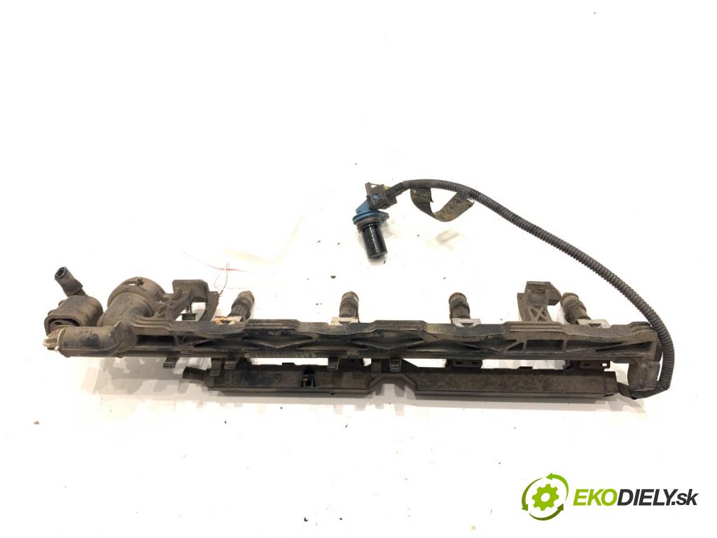 FORD FIESTA MK7 liftback 2008 60 kW 1.25 1242 lišta vstřikovací 8A6G-9H487-AA (Vstřikovací lišta)