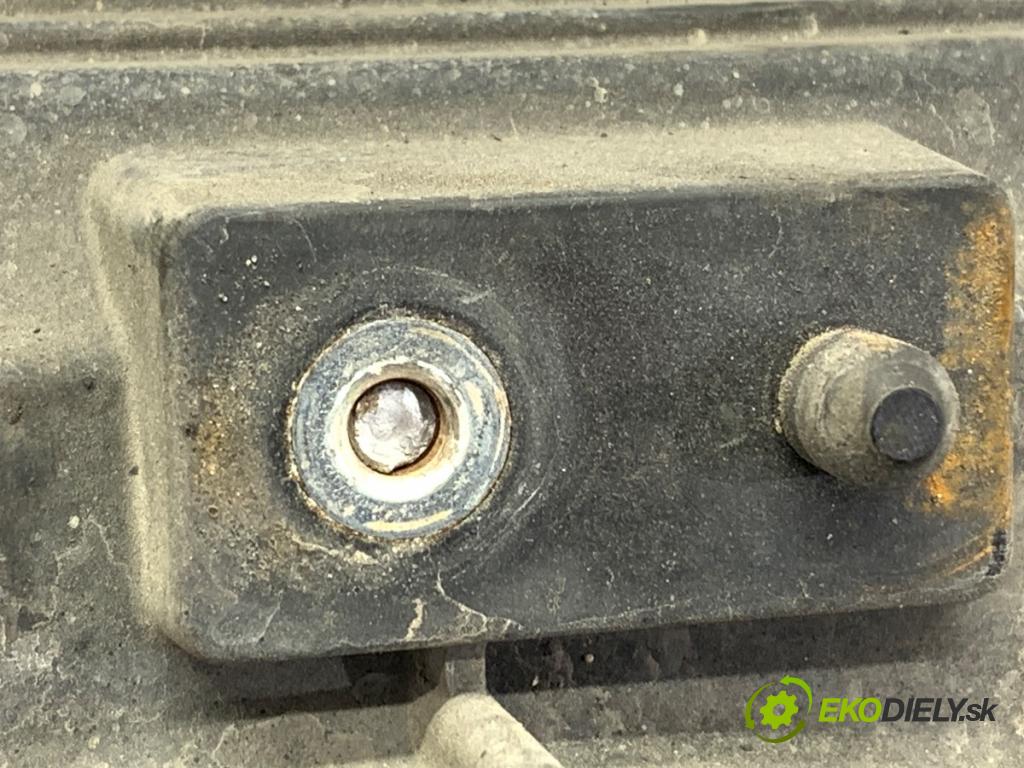 HONDA CR-V III SUV 2007 103 kW 2.2 i-CTDi 4WD (RE6) 2204 ventilátor klimatizace  (Ventilátor chladiče klimatizace)