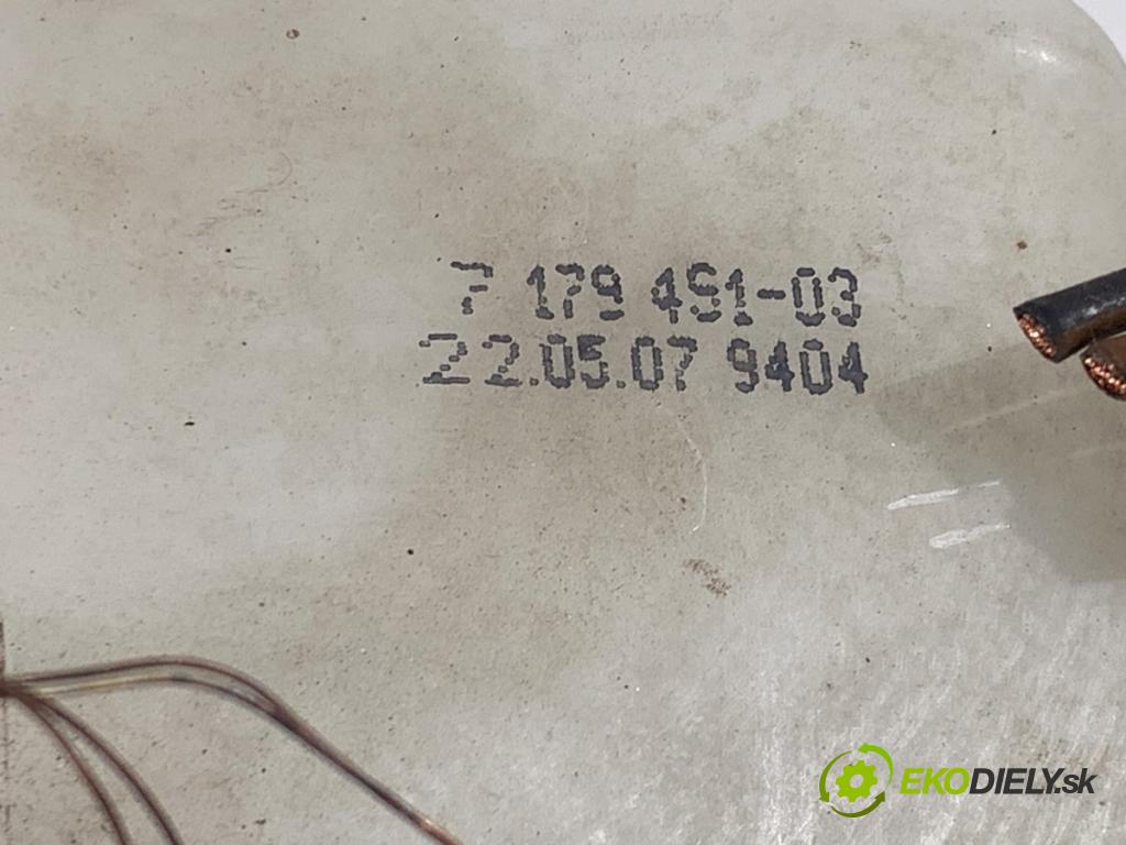 BMW E61 Kombi 2007 173 kW 530 d 2993 nádržka ostřikovačů 7179449