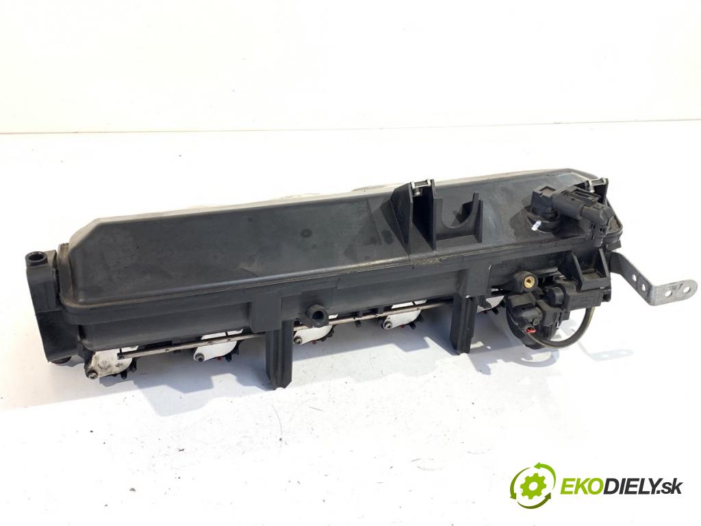 BMW E61 Kombi 2007 173 kW 530 d 2993 potrubí sání 7790700 (Sací potrubí)