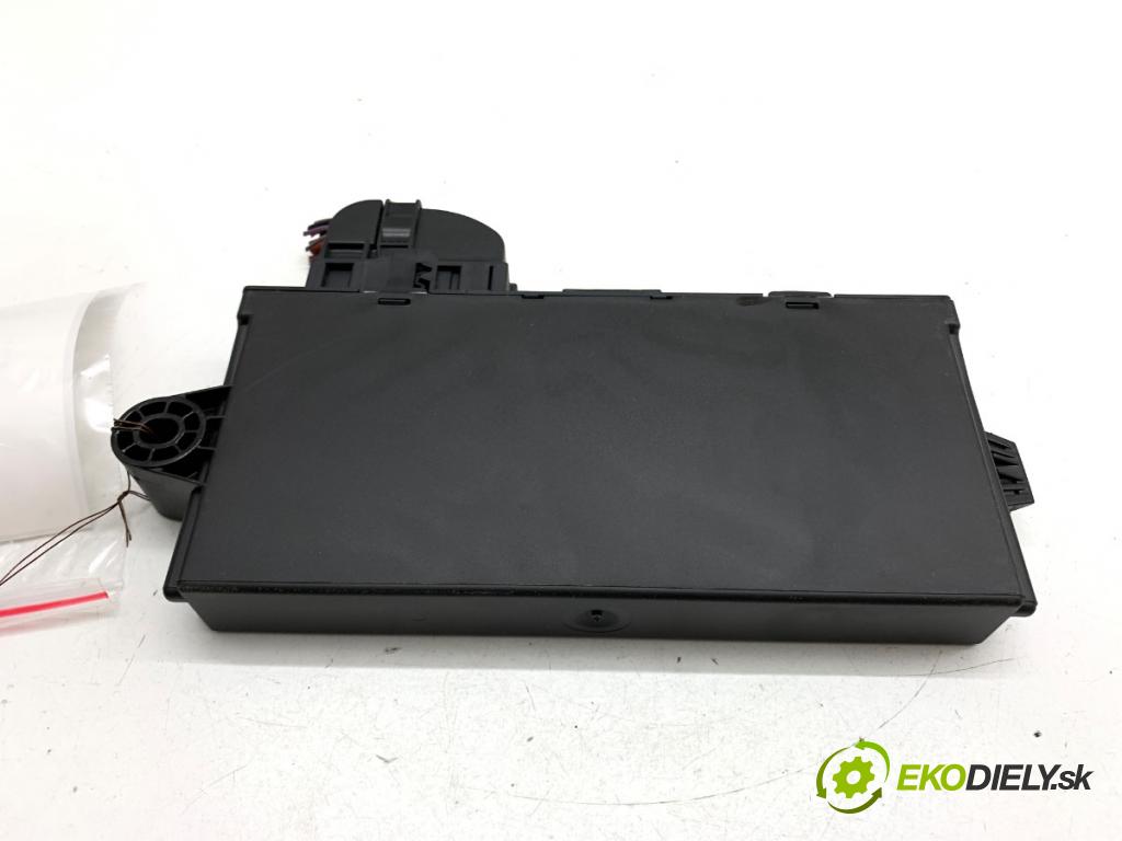 BMW E61 Kombi 2007 173 kW 530 d 2993 modul CAS 6943835