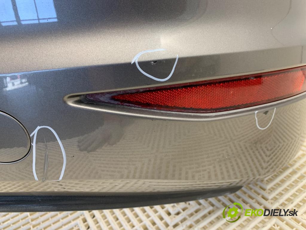 VW GOLF VII Kombi 2015 81 kW 1.6 TDI 1598 Nárazník zad (Kľučka dverí ostatné)