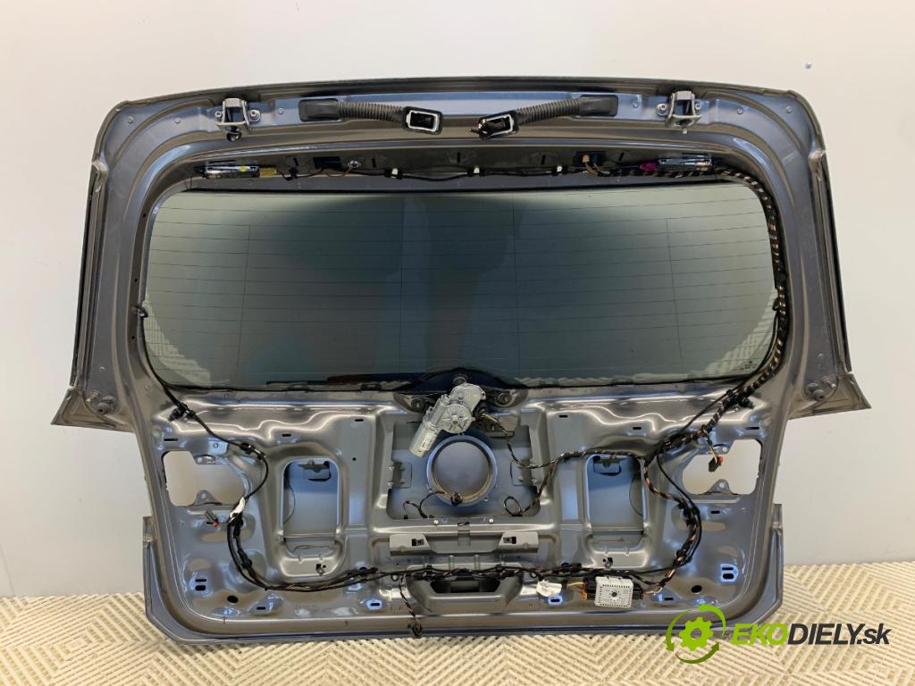 VW GOLF VII Kombi 2015 81 kW 1.6 TDI 1598 kapota zad