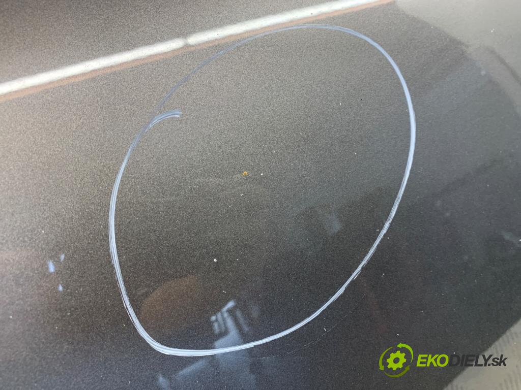 VW GOLF VII Kombi 2015 81 kW 1.6 TDI 1598 kapota  (Kapota)