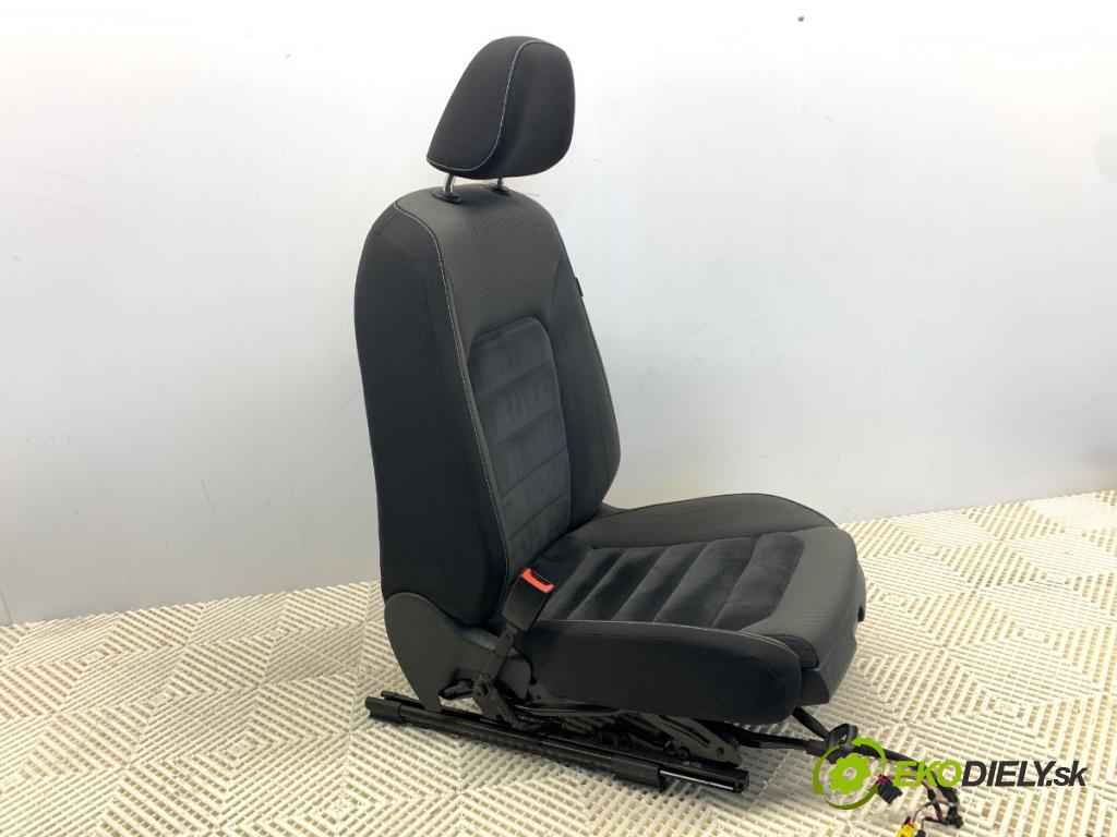 VW GOLF VII Kombi 2015 81 kW 1.6 TDI 1598 Sedadlo ľavy predný