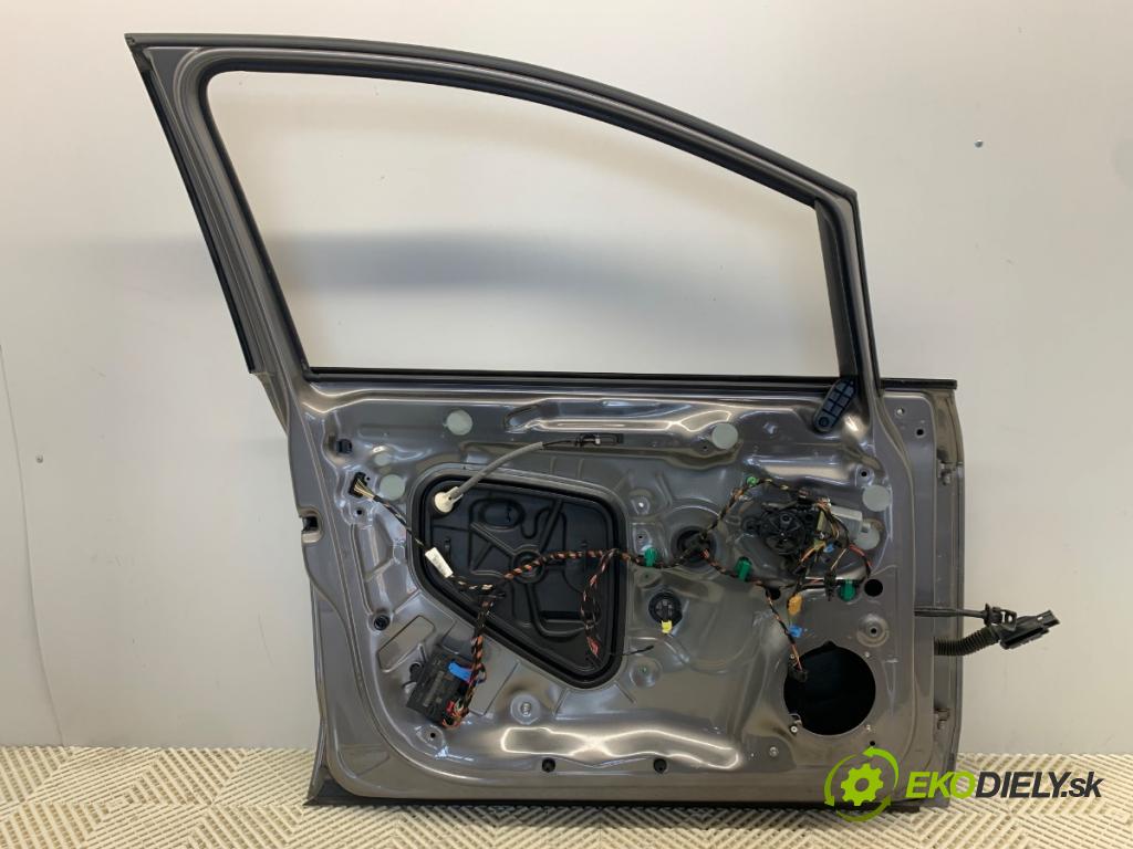 VW GOLF VII Kombi 2015 81 kW 1.6 TDI 1598 Dvere ľavy predný