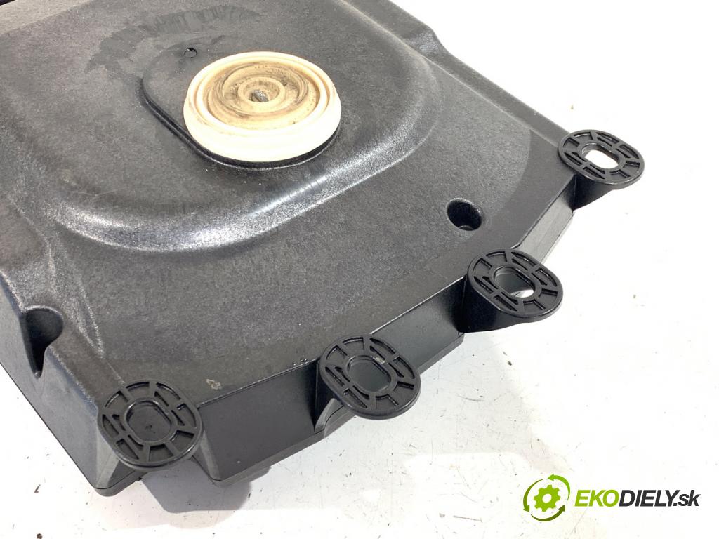 BMW E61 Kombi 2007 173 kW 530 d 2993 reproduktory 6919353