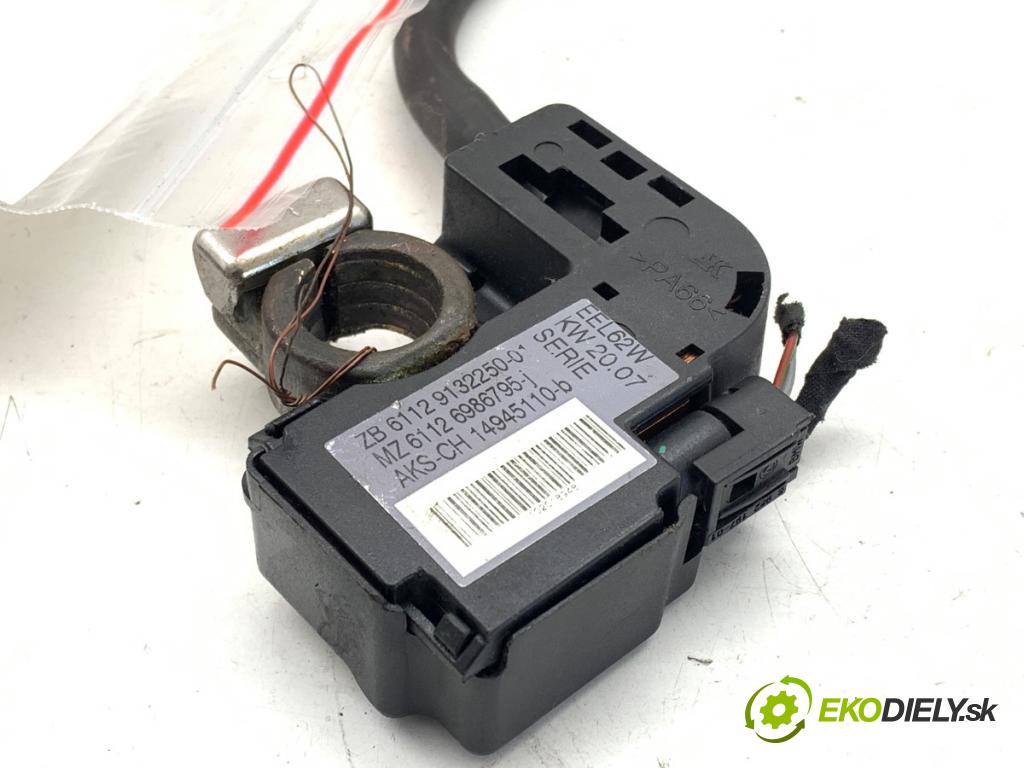 BMW E61 Kombi 2007 173 kW 530 d 2993 svorka MINUS 9132250