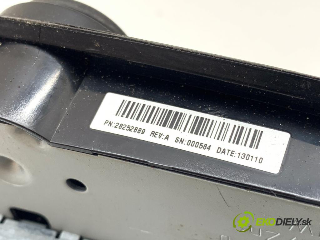 FIAT PUNTO EVO liftback 2010 55 kW 1.3 D Multijet (199AXC1A, 199BXC1A, 199AXT1A, 199BXT1A) 1248 RADIO 7355014090 (Audio zařízení)