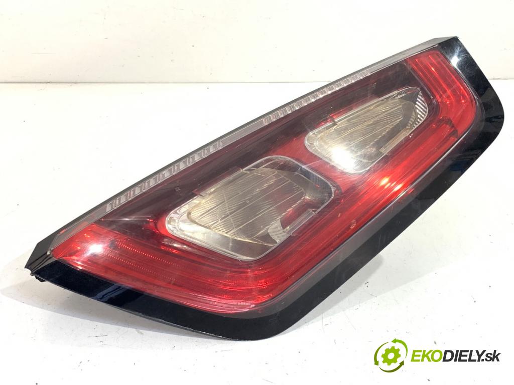 FIAT PUNTO EVO liftback 2010 55 kW 1.3 D Multijet (199AXC1A, 199BXC1A, 199AXT1A, 199BXT1A) 1248 Svetlo pravy zad 518497390