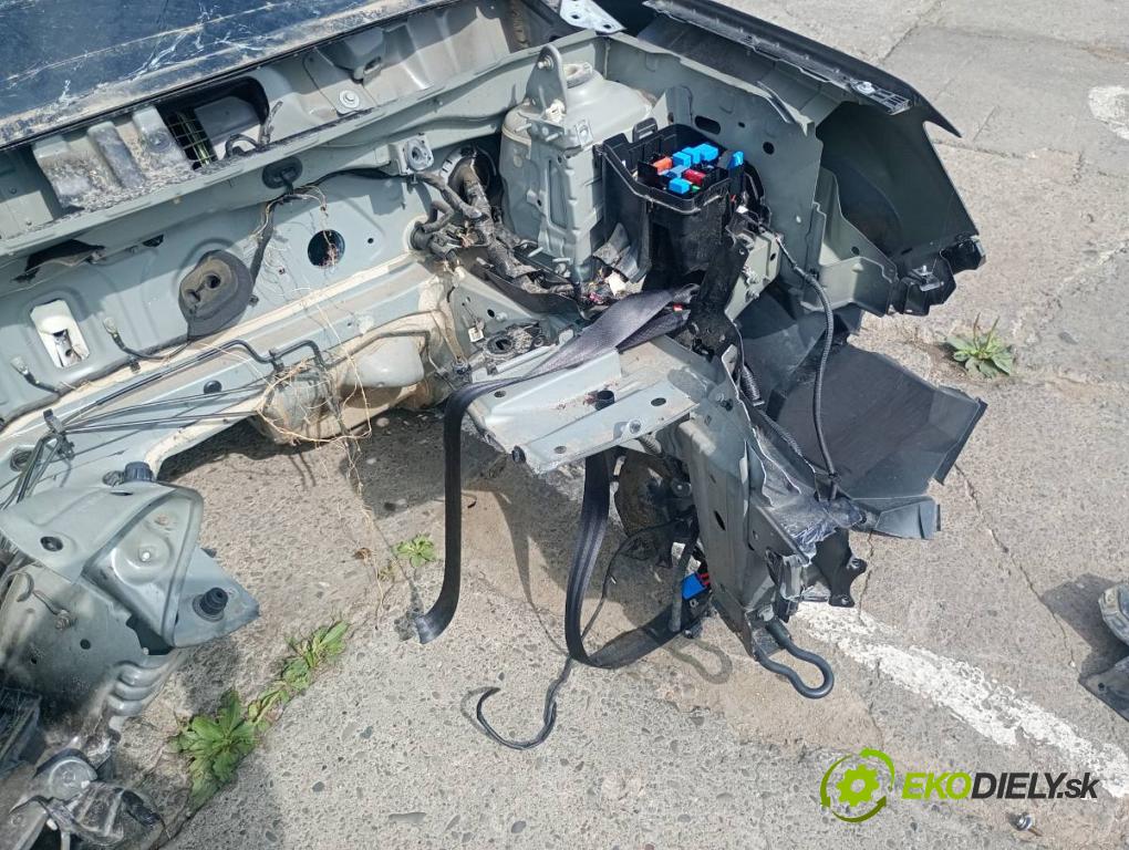 DACIA DUSTER SUV 2023 96 kW 1.3 TCe 130 (HMMF) 1332 karoséria ČTVRŤÁK: Blatník prah strecha PODŁUŻNICA