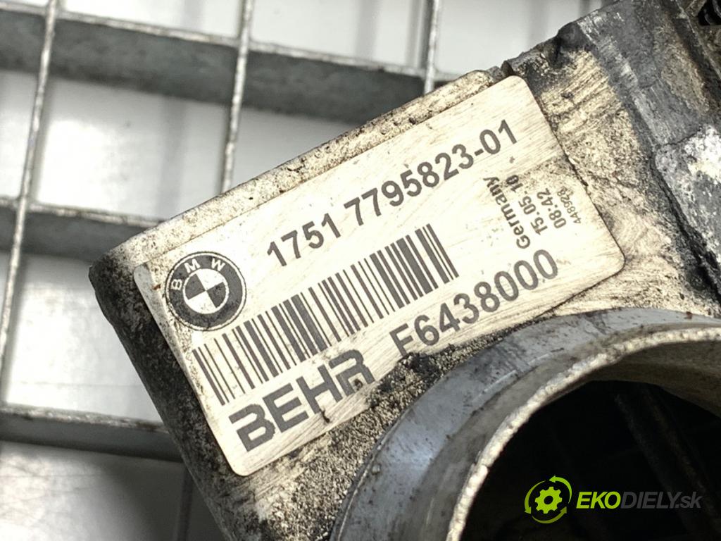 BMW E61 Kombi 2007 173 kW 530 d 2993 intercooler 7795823 (Intercooler (chladič nasávaného vzduchu))