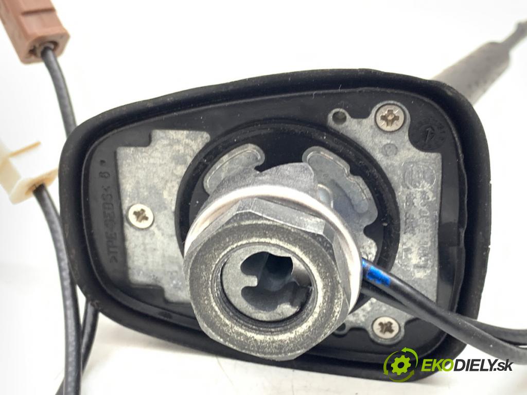 RENAULT CLIO IV liftback 2018 54 kW 1.2 16V 1149 ANTENA