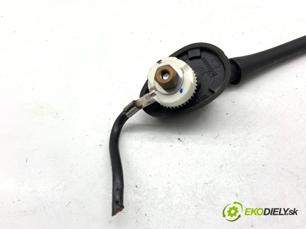 SUZUKI SX4 liftback 2007 79 kW 1.6 VVT (RW 416) 1586 ANTENA