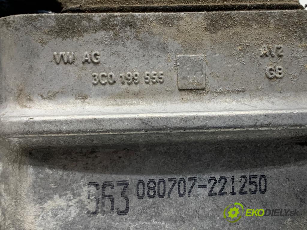 VW PASSAT CC B6 coupe 2008 103 kW 2.0 TDI 1968 Držiak prevodovky 3C0199555