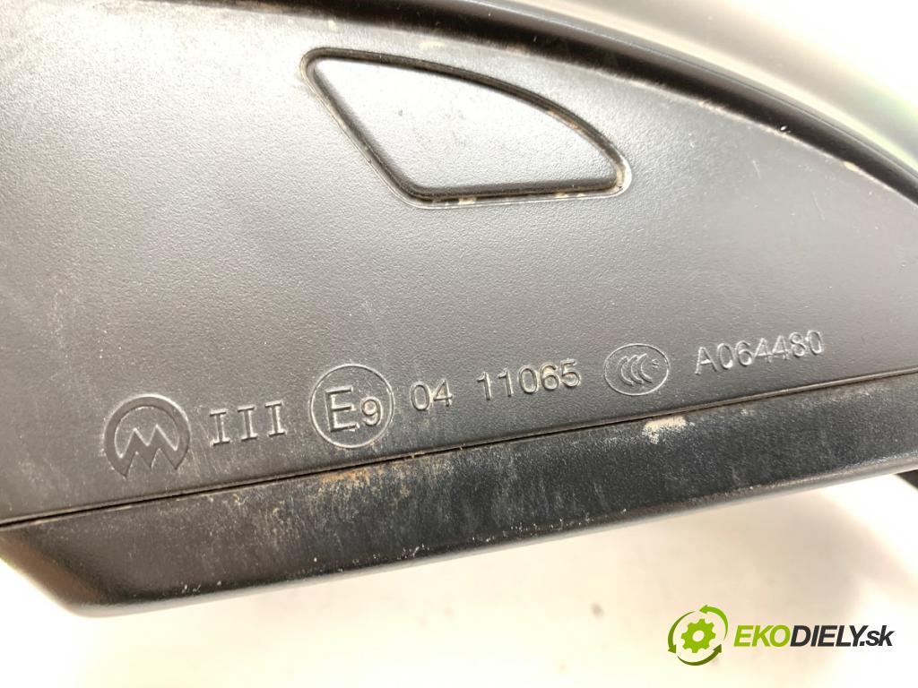 VW GOLF VII Kombi 2015 81 kW 1.6 TDI 1598 Spätné zrkadlo ľavy