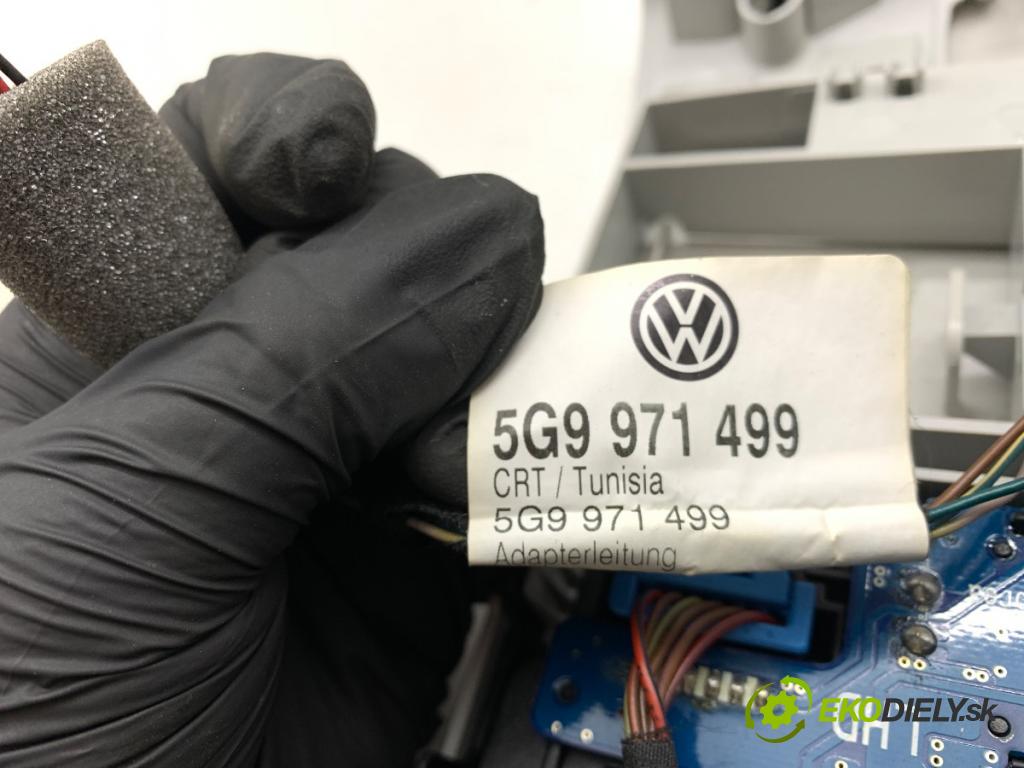 VW GOLF VII Kombi 2015 81 kW 1.6 TDI 1598 Svetlo stropné 510867591A