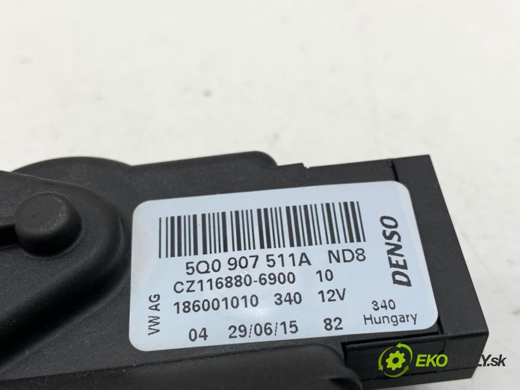VW GOLF VII Kombi 2015 81 kW 1.6 TDI 1598 Motor kúrenia 5Q0907511A