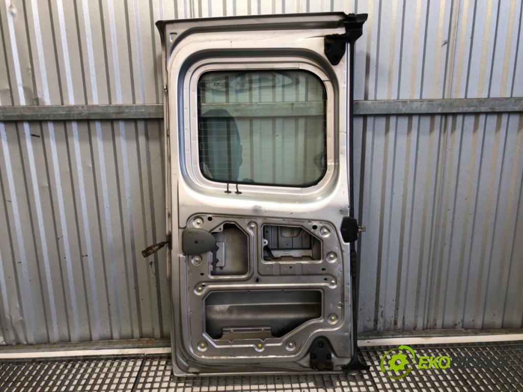 RENAULT TRAFIC II Autobus 2005 99 kW 2.5 dCi 135 (JL0D) 2463 Dvere pravy zad