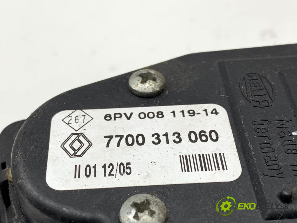 RENAULT TRAFIC II Autobus 2005 99 kW 2.5 dCi 135 (JL0D) 2463 Potenciometer plynu 7700313060 (Potenciometer plynového pedálu)