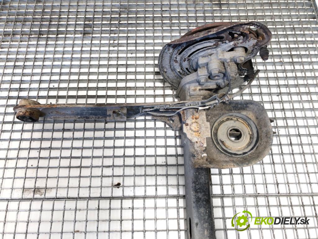 RENAULT TRAFIC II Autobus 2005 99 kW 2.5 dCi 135 (JL0D) 2463 výztuha zadní část
