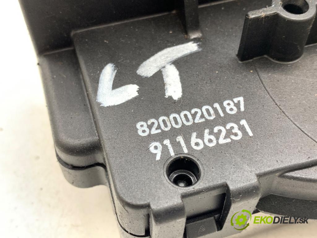RENAULT TRAFIC II Autobus 2005 99 kW 2.5 dCi 135 (JL0D) 2463 zámok Dvere ľavy zad 8200020187