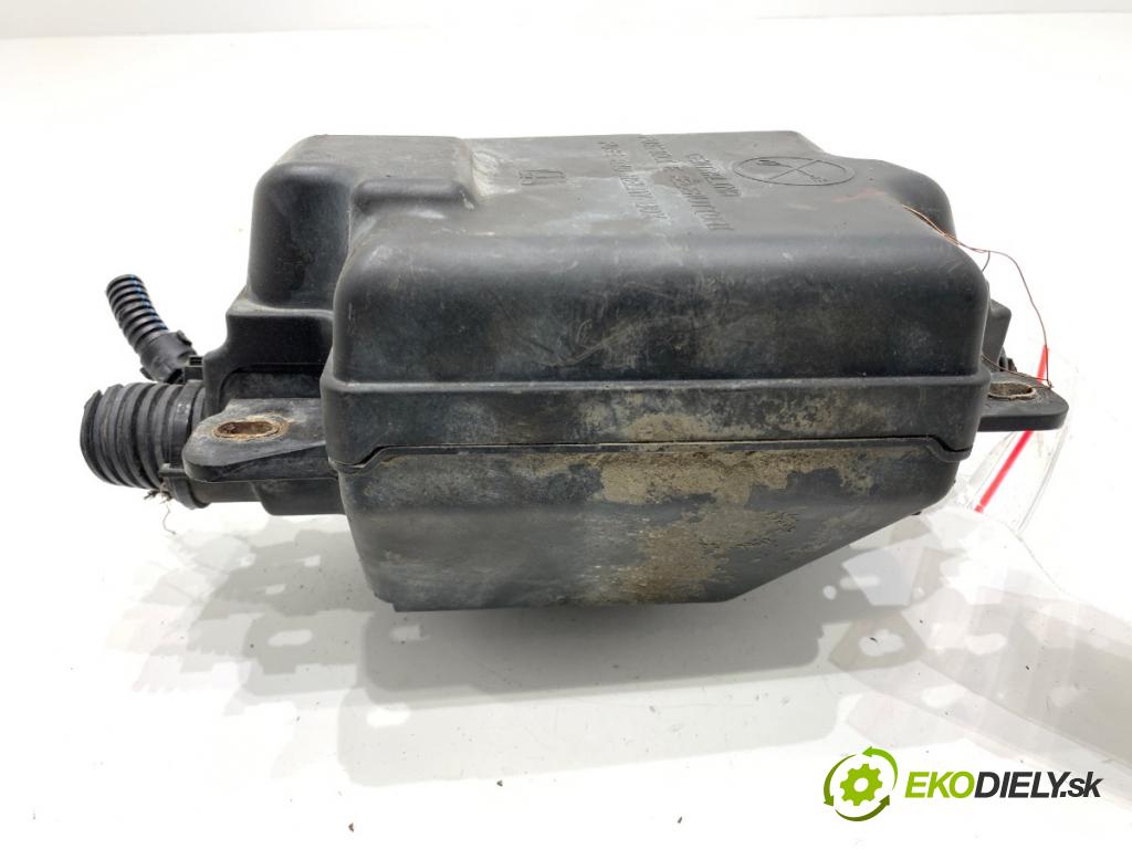 FIAT PUNTO EVO liftback 2010 55 kW 1.3 D Multijet (199AXC1A, 199BXC1A, 199AXT1A, 199BXT1A) 1248 Skrinka poistková 735471684 (Poistková skrinka)