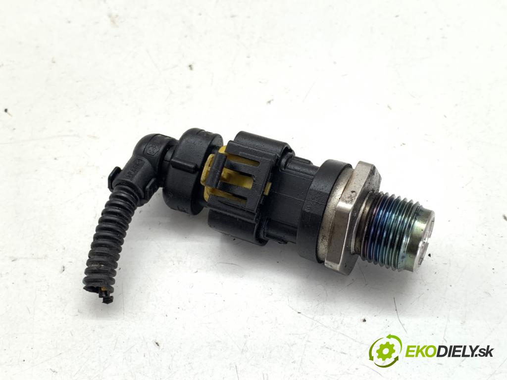FIAT PUNTO EVO liftback 2010 55 kW 1.3 D Multijet (199AXC1A, 199BXC1A, 199AXT1A, 199BXT1A) 1248 snímač tlaku paliva 0281002903 (Snímač)