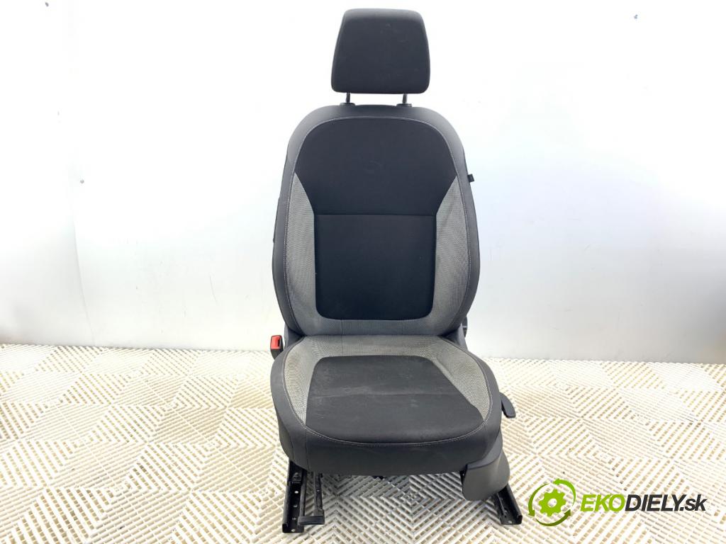 SKODA FABIA III liftback 2018 55 kW 1.0 999 sedadlo levý přední část 