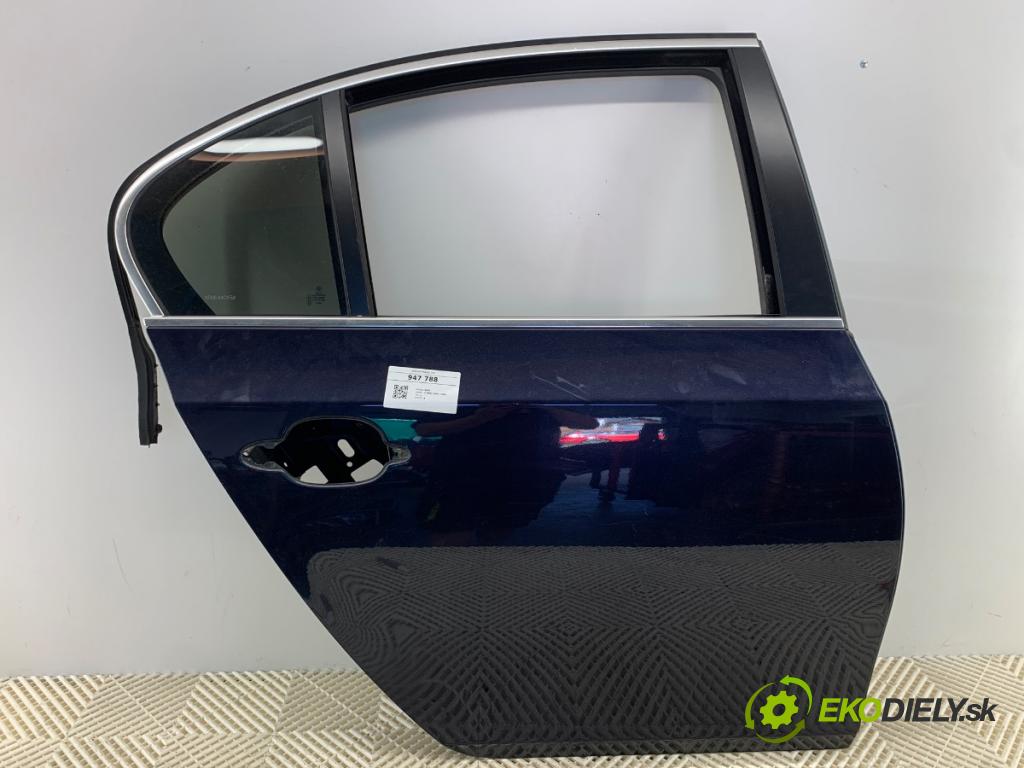 BMW E60 sedan 2004 160 kW 530 d 2993 dveře pravý zadní část 