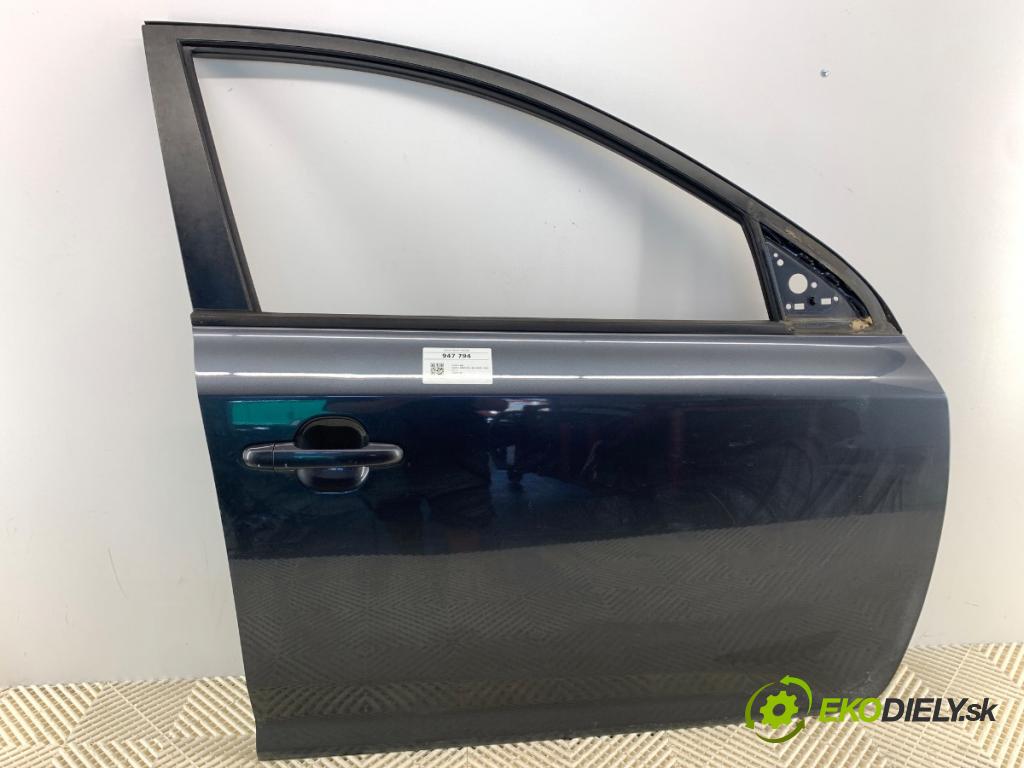 KIA CEED Kombi 2007 66 kW 1.6 CRDi 90 1582 Dvere pravy predný 5K 