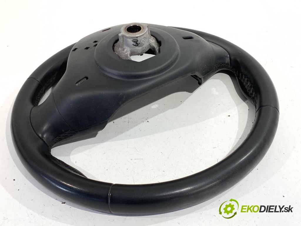 RENAULT CLIO IV liftback 2018 54 kW 1.2 16V 1149 Volant 484005241R (Volant)