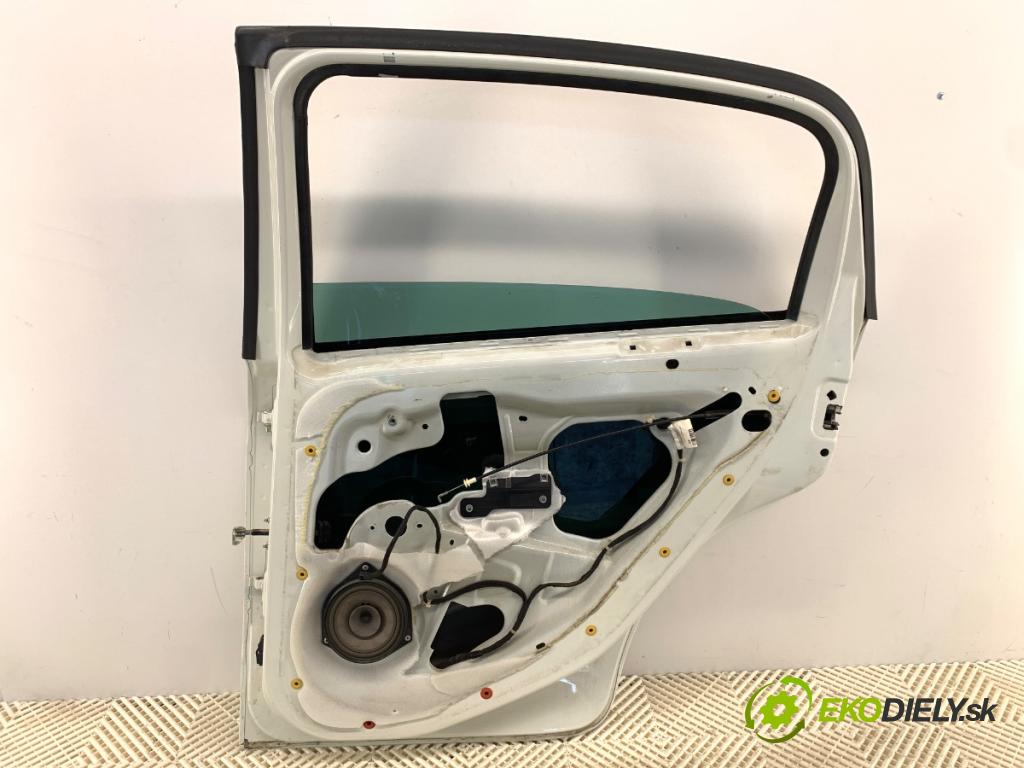 FIAT GRANDE PUNTO liftback 2015 55 kW 1.3 D Multijet 1248 Dvere pravy zad