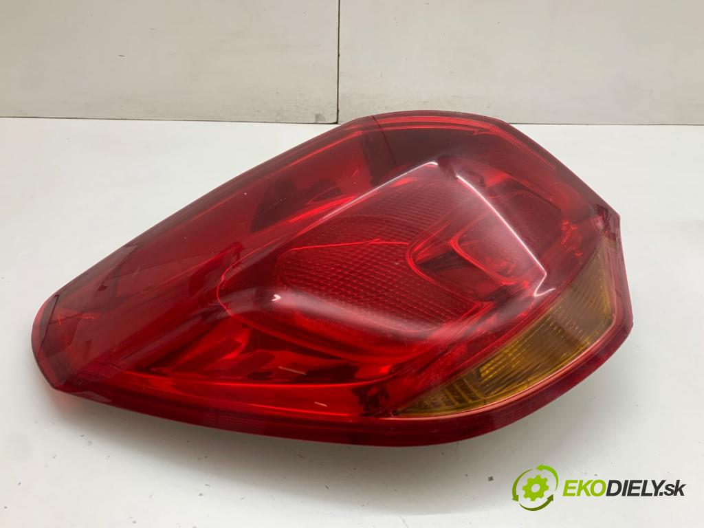 OPEL ASTRA J liftback 2010 81 kW 1.7 CDTI (68) 1686 světlo levý zadní část 