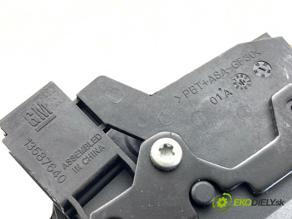 OPEL MOKKA SUV 2014 103 kW 1.4 (_76) 1364 zámok dveří zadní část 13587640