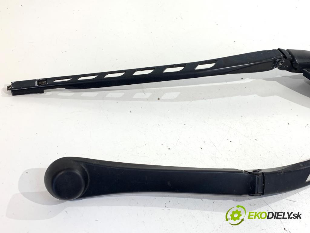 BMW E61 Kombi 2007 173 kW 530 d 2993 Rameno stierače predný 7035103