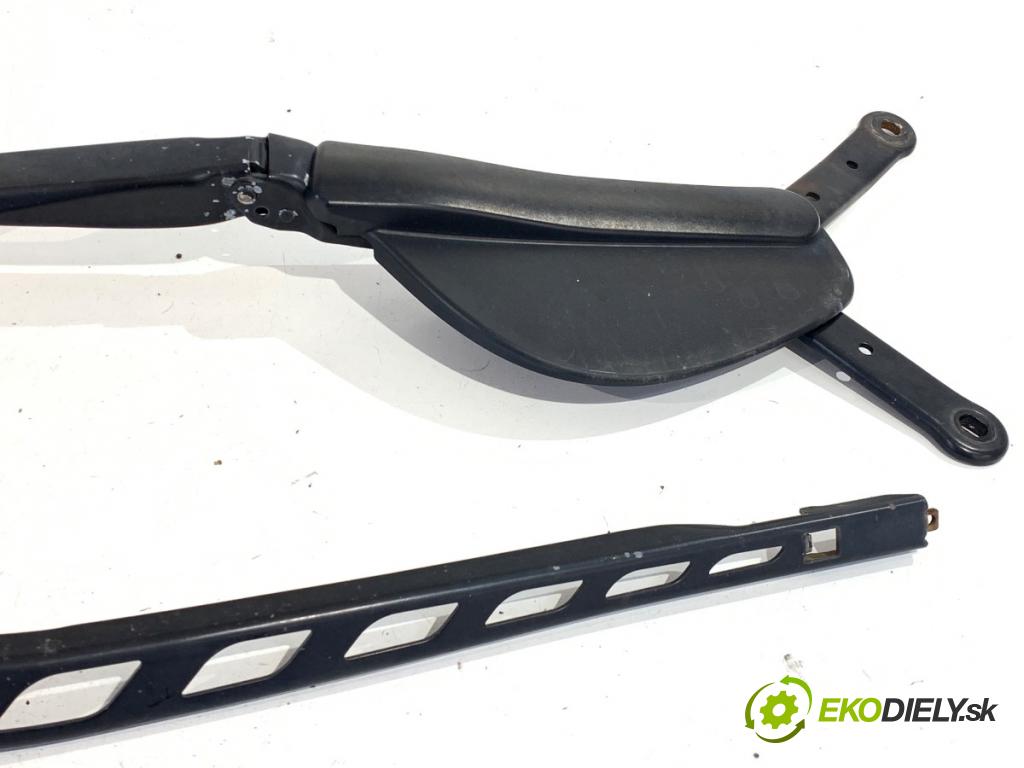 BMW E61 Kombi 2007 173 kW 530 d 2993 Rameno stierače predný 7035103