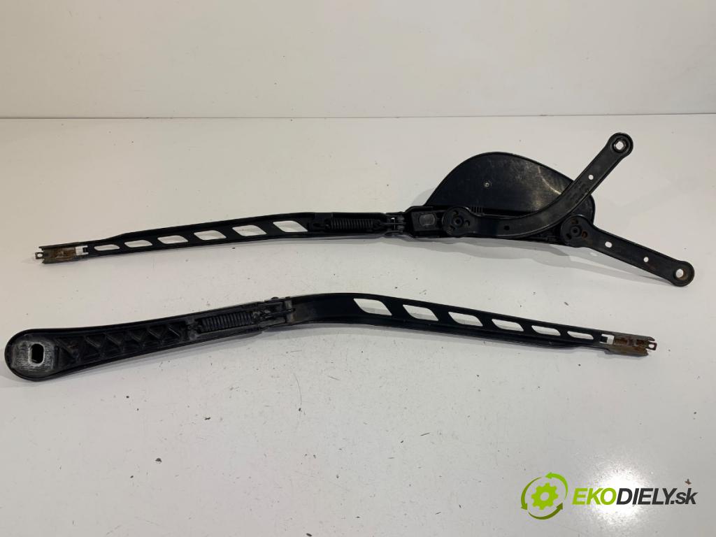 BMW E61 Kombi 2007 173 kW 530 d 2993 Rameno stierače predný 7035103
