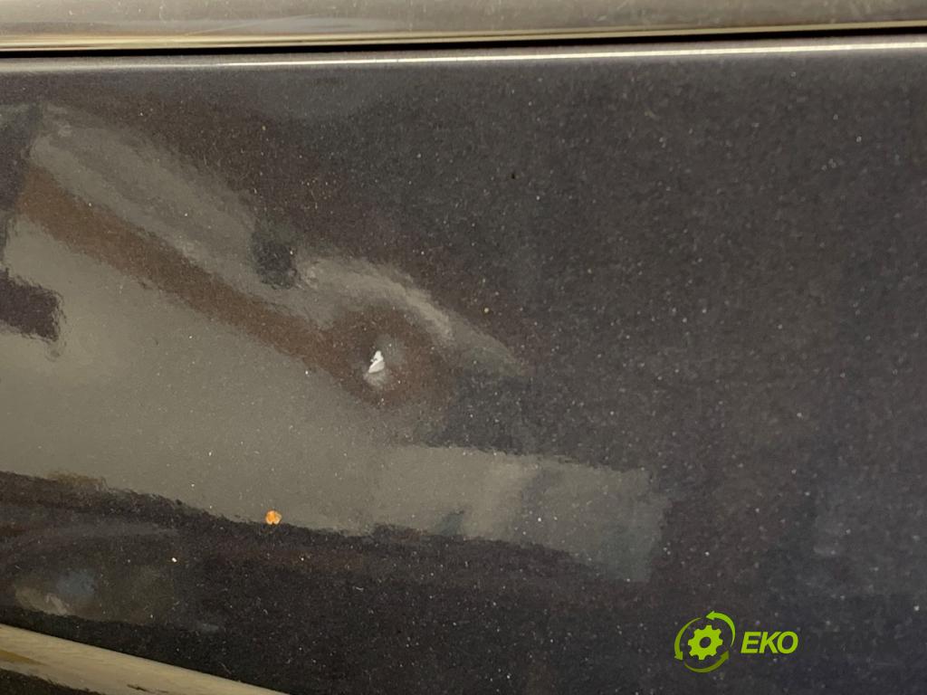 VW PASSAT B7 Kombi 2012 125 kW 2.0 TDI 1968 dveře levý zadní část LK7X: