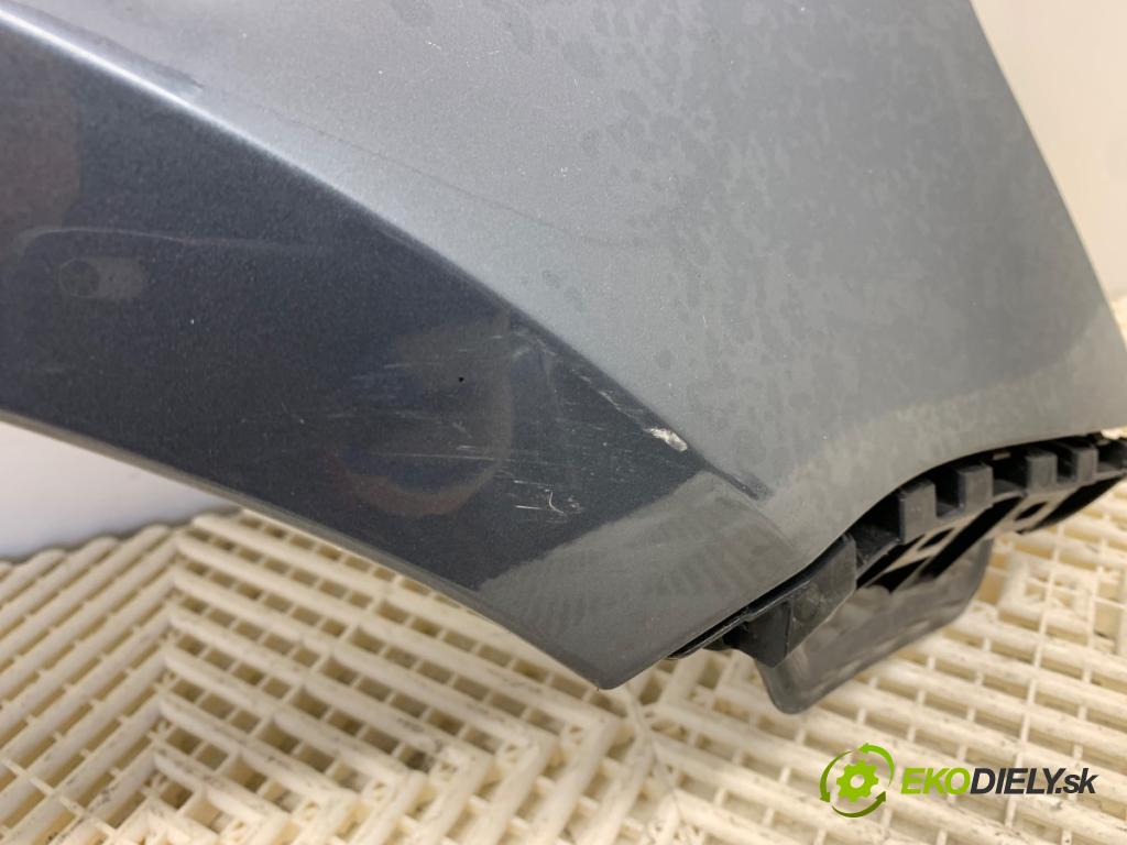 VW PASSAT B7 Kombi 2012 125 kW 2.0 TDI 1968 Blatník pravy predný LK7X: