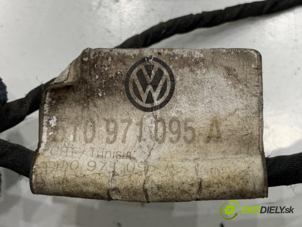 VW GOLF VII Kombi 2015 81 kW 1.6 TDI 1598 Káblovačka PDC predný 510971095A